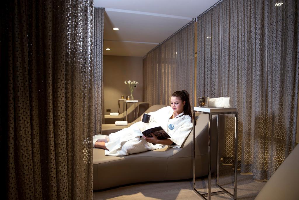 Aparthotel Al Maha Arjaan By Rotana 4*