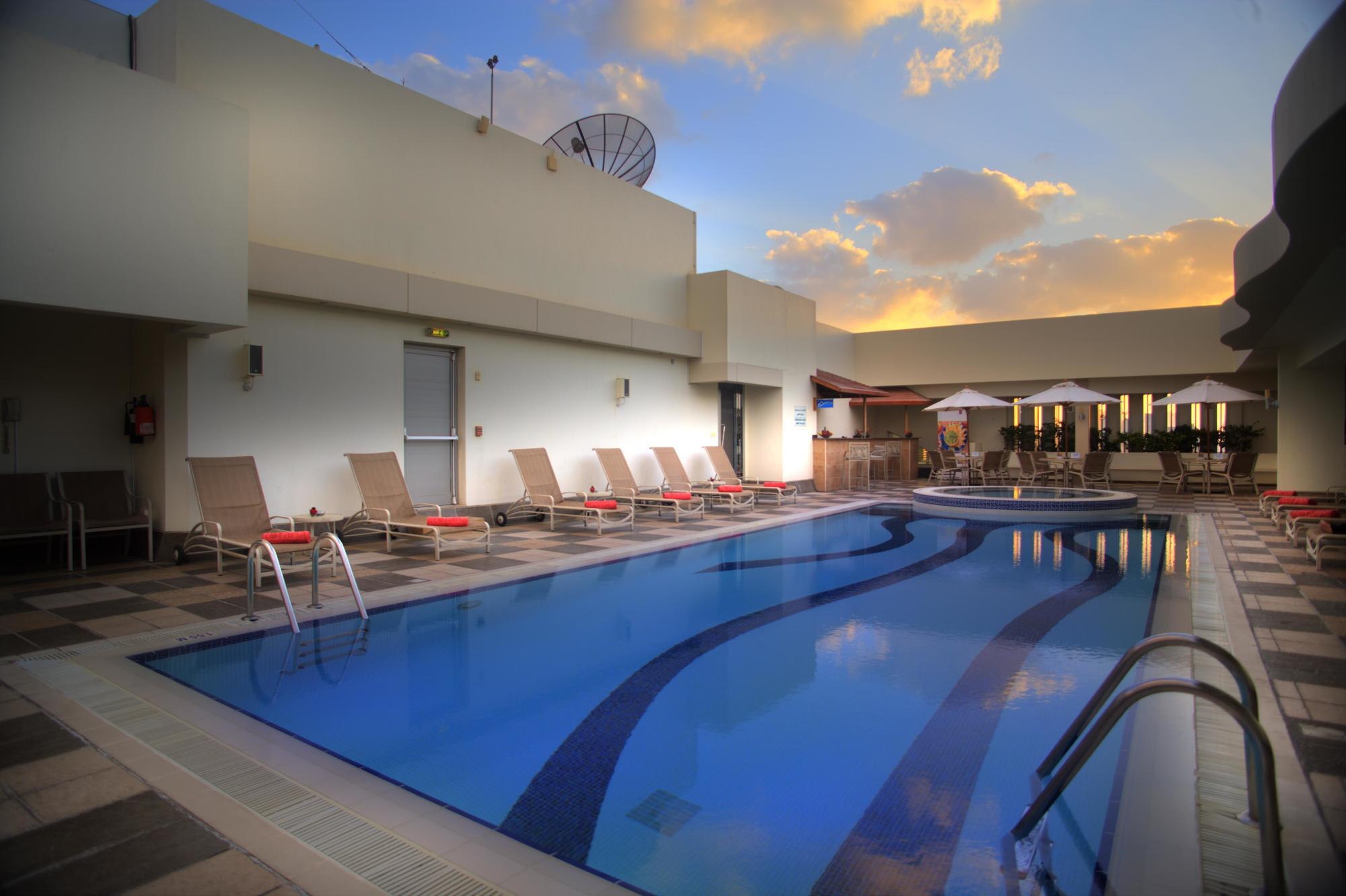 Al Maha Arjaan By Rotana Aparthotel 4*