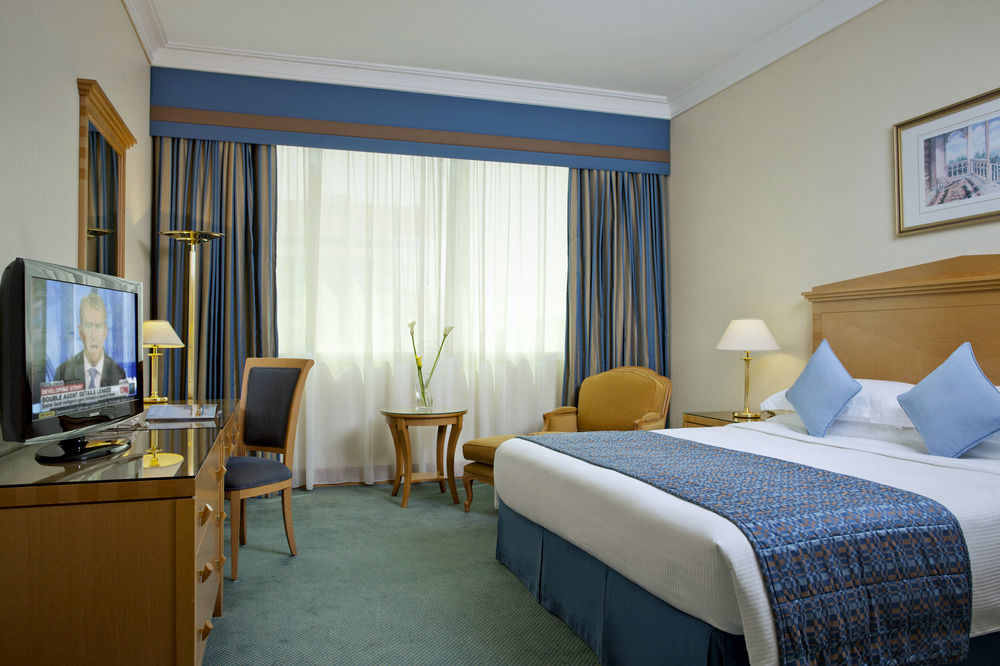 Al Maha Arjaan By Rotana Aparthotel